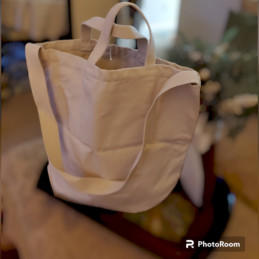 Free People Going Places Graphic Heart Canvas Tote NWOT - Picture 5 of 15